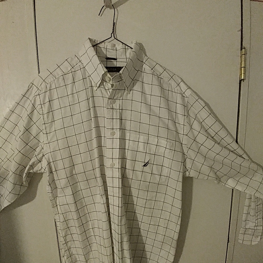 Men's Nautica dress shirt